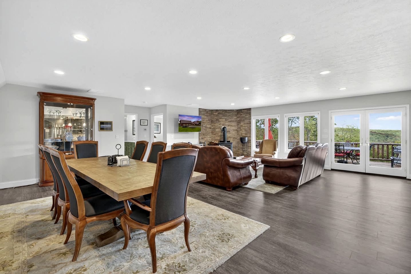 Modern Mountain Retreat with Fire Pit and Scenic Views near Lost River, Baker WV