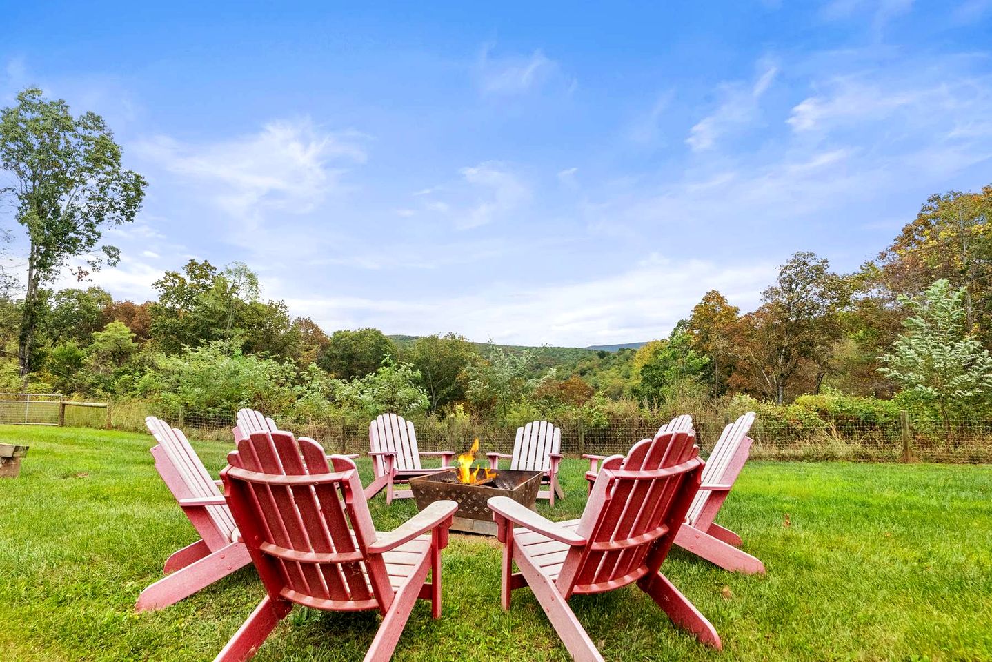 Modern Mountain Retreat with Fire Pit and Scenic Views near Lost River, Baker WV