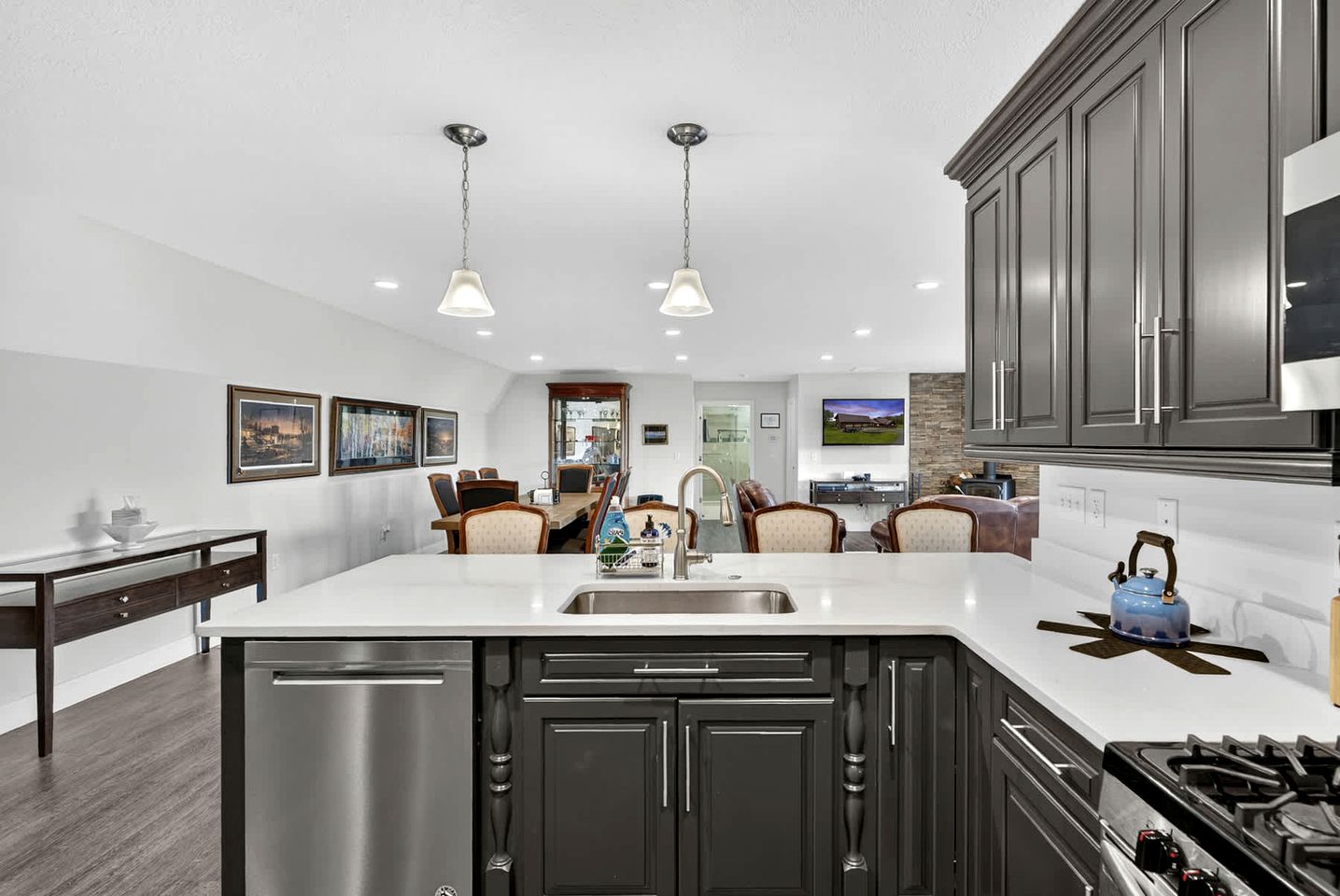 Modern Mountain Retreat with Fire Pit and Scenic Views near Lost River, Baker WV