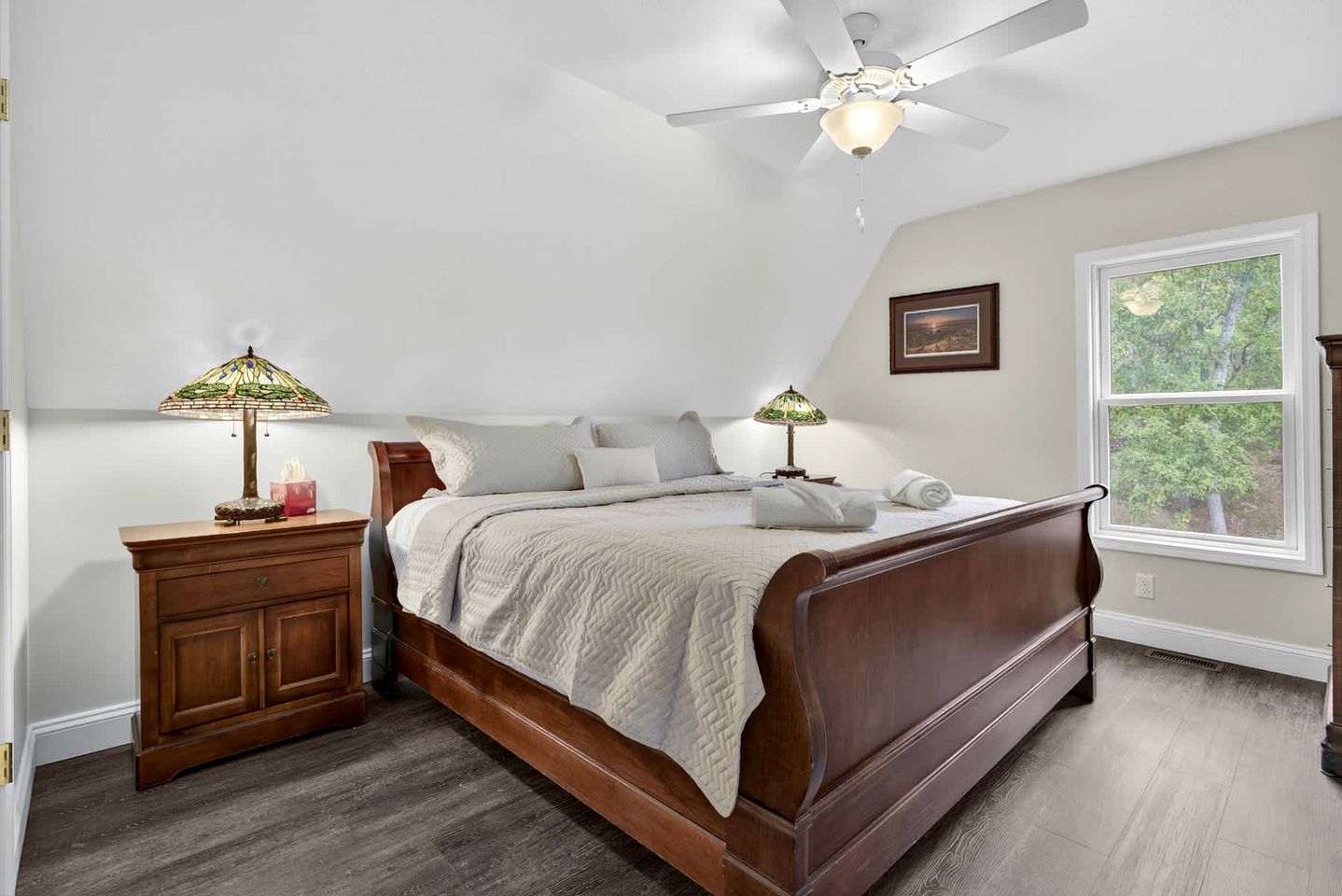 Modern Mountain Retreat with Fire Pit and Scenic Views near Lost River, Baker WV