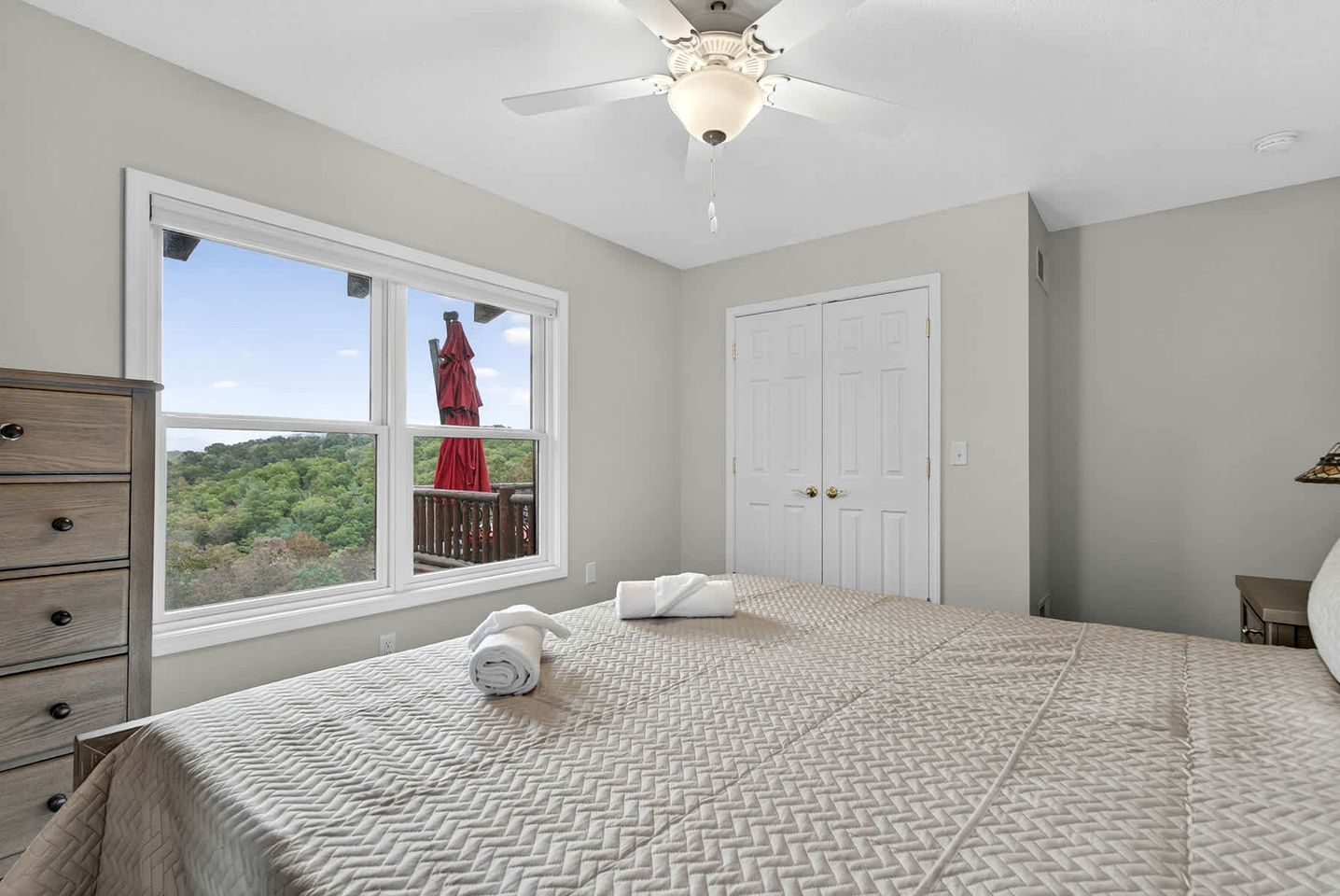 Modern Mountain Retreat with Fire Pit and Scenic Views near Lost River, Baker WV