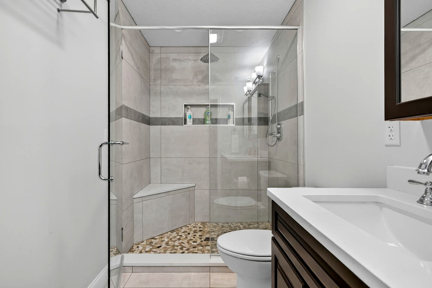 Modern Mountain Retreat with Fire Pit and Scenic Views near Lost River, Baker WV