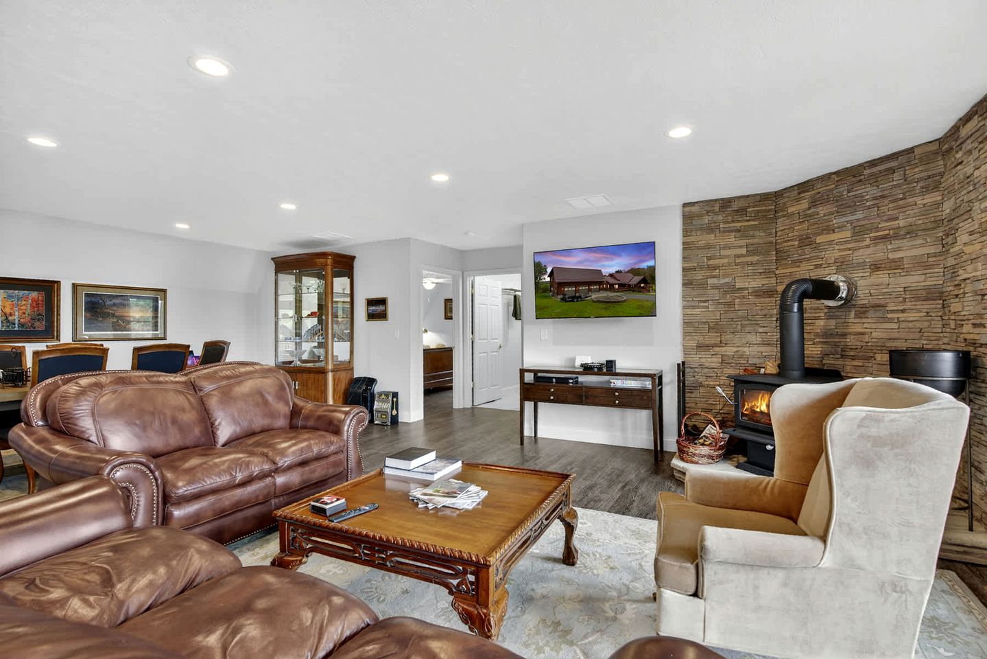 Modern Mountain Retreat with Fire Pit and Scenic Views near Lost River, Baker WV