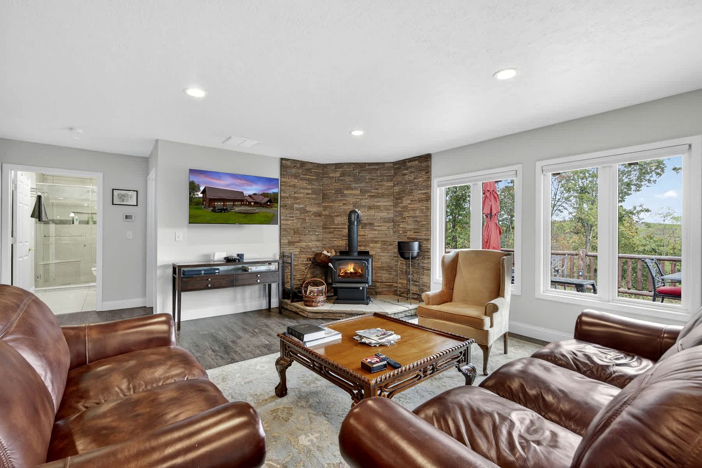 Modern Mountain Retreat with Fire Pit and Scenic Views near Lost River, Baker WV