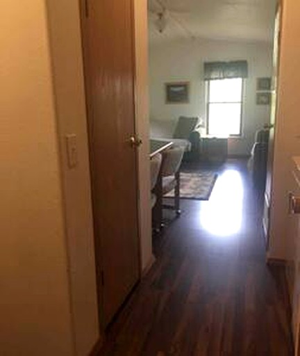 Cabins (United States of America, Walden, Colorado)