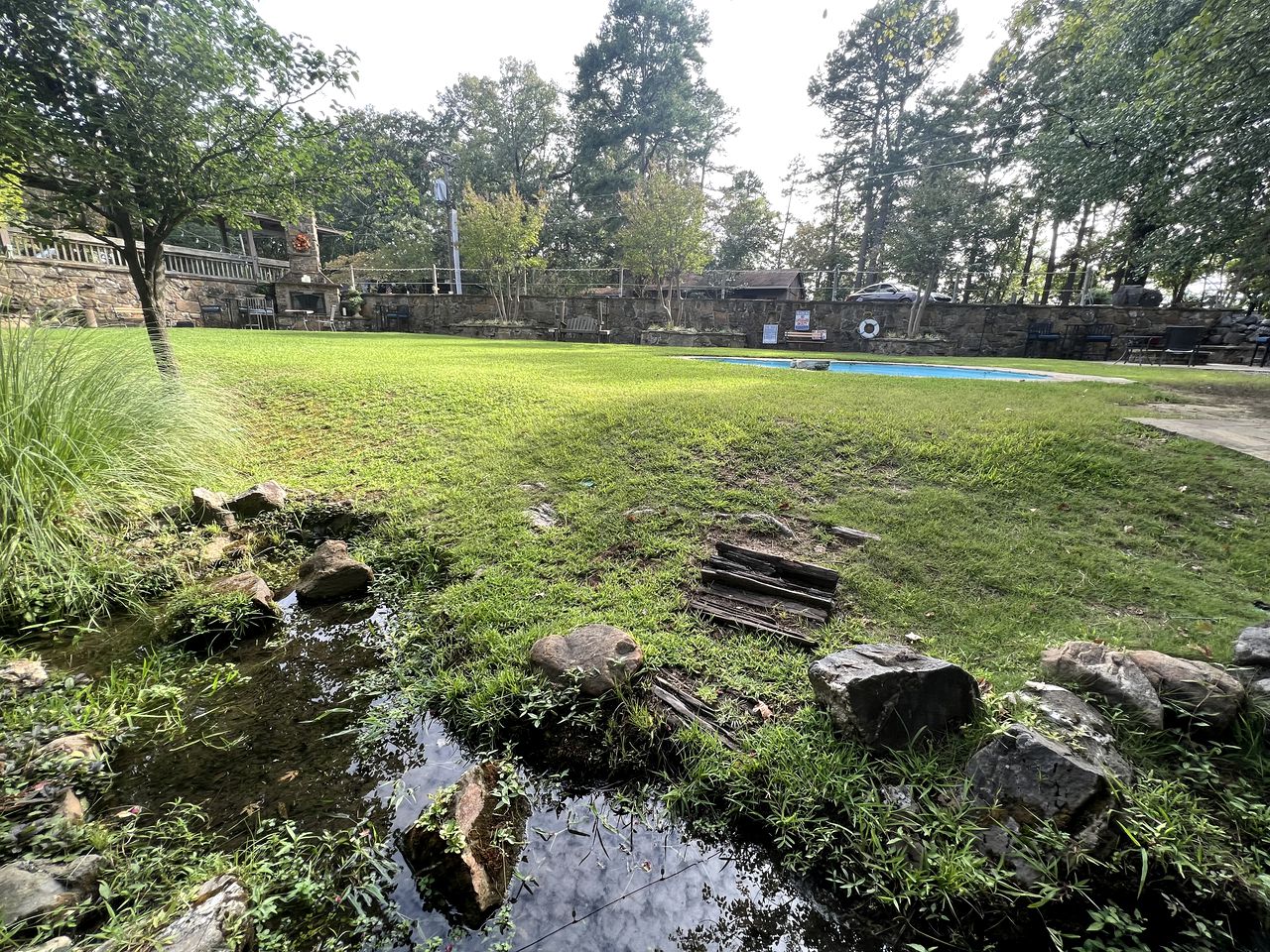 Amazing Wooden Cottage with Hot-tub and Swimming Pool in Mountain Harbor Forest, Arkansas