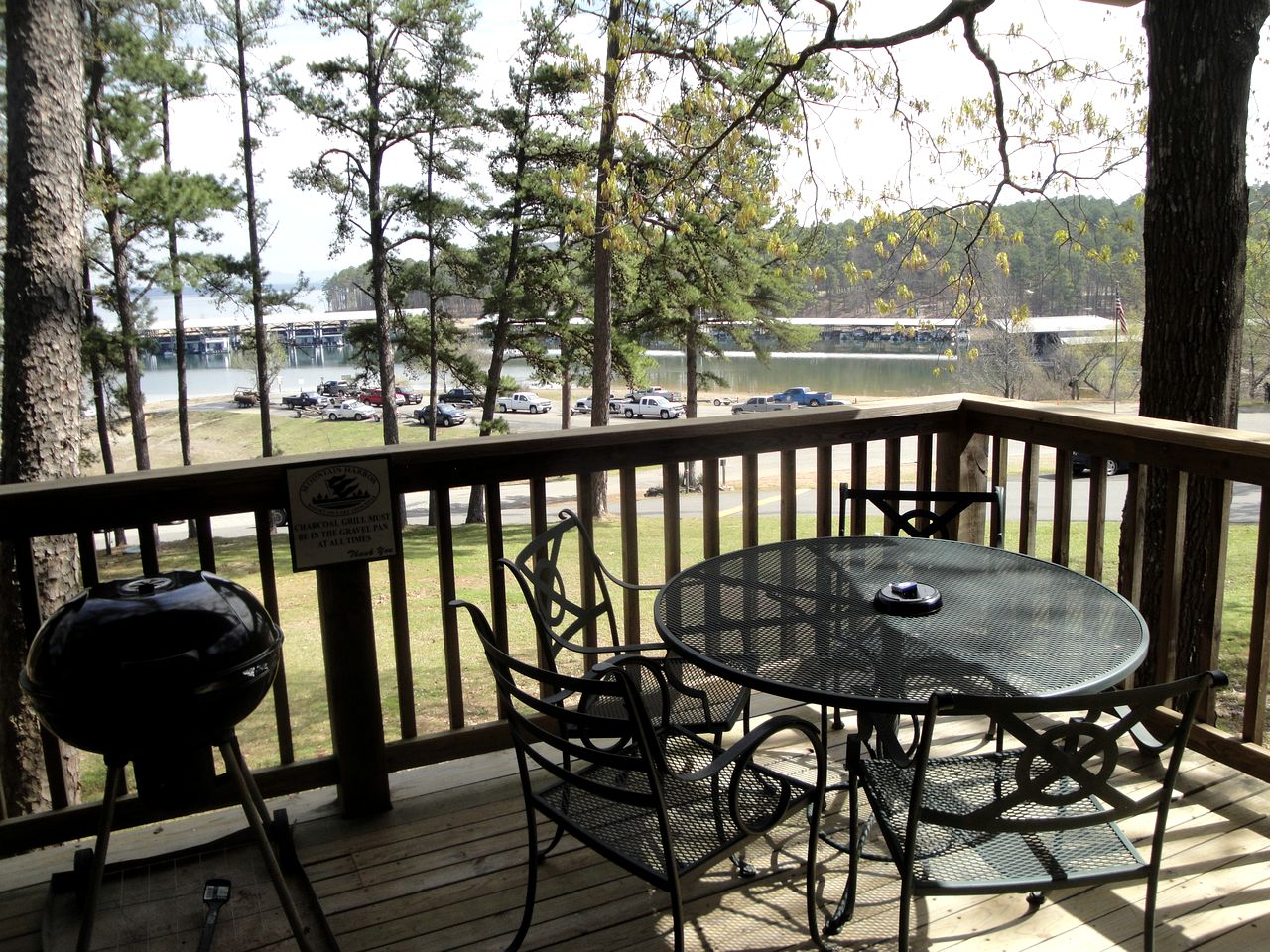 Incredible Cottage with Swimming Pool and Hot-tub on Lake Ouachita, Arkansas
