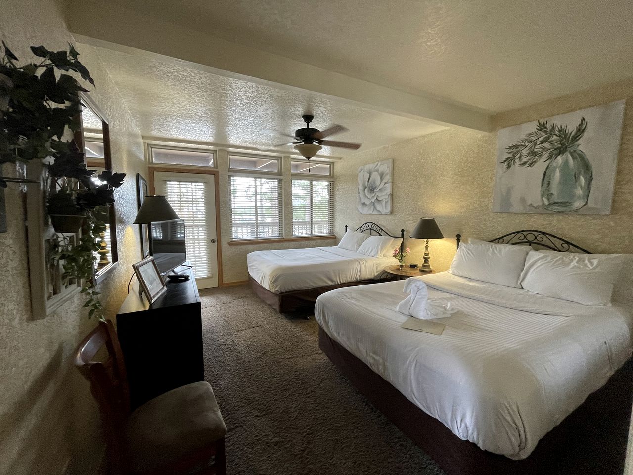 Incredible Cottage with Swimming Pool and Hot-tub on Lake Ouachita, Arkansas