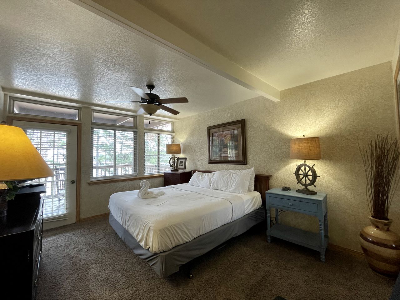 Incredible Cottage with Swimming Pool and Hot-tub on Lake Ouachita, Arkansas