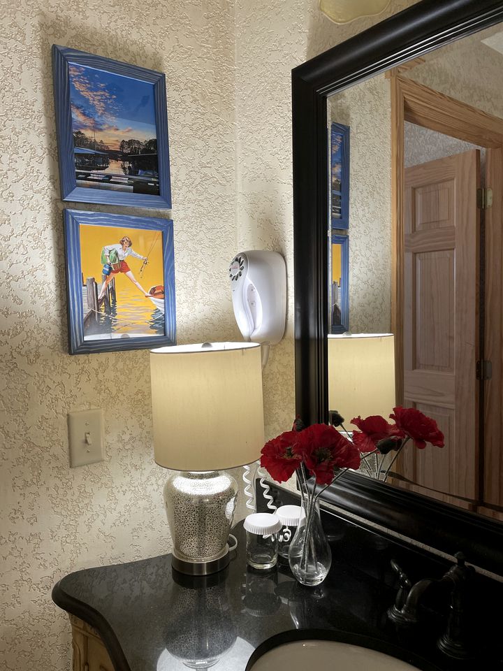 Incredible Cottage with Swimming Pool and Hot-tub on Lake Ouachita, Arkansas