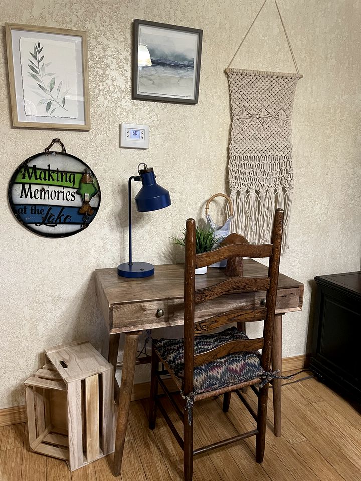 Stunning Wooden Cottage with Hot-tub and Swimming Pool on Lake Ouachita, Arkansas