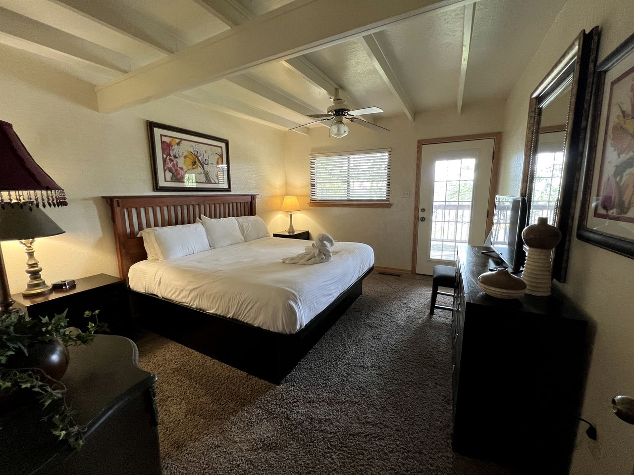 Arkansas Rest and Relaxation In Nature in this Lake Ouachita Rental