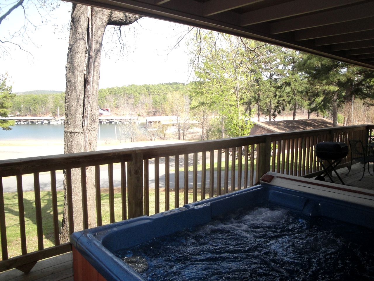 Arkansas Rest and Relaxation In Nature in this Lake Ouachita Rental