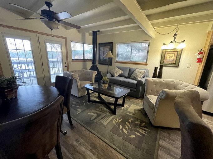 Cottages (United States of America, Mount Ida, Arkansas)