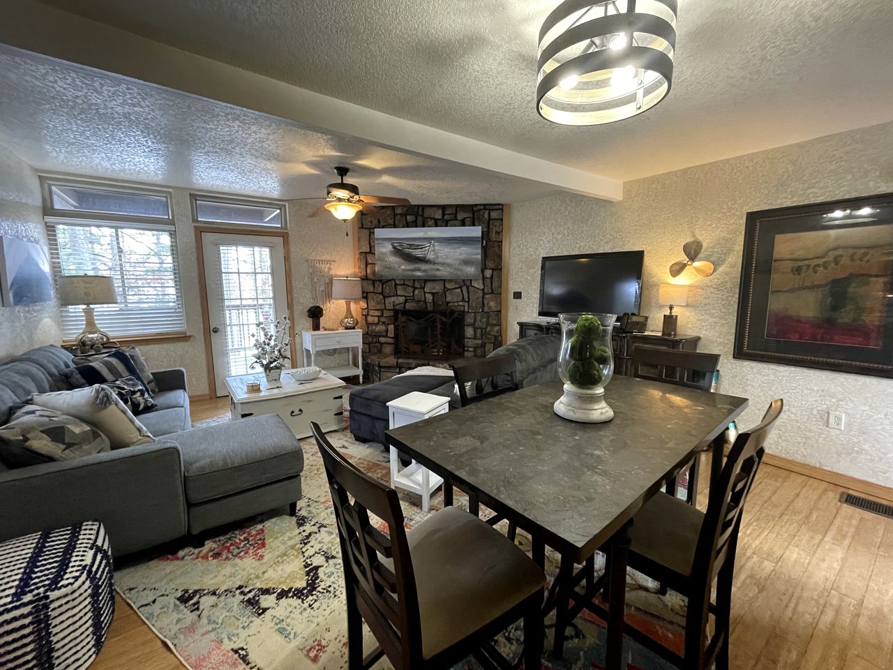 Incredible Cottage with Swimming Pool and Hot-tub on Lake Ouachita, Arkansas