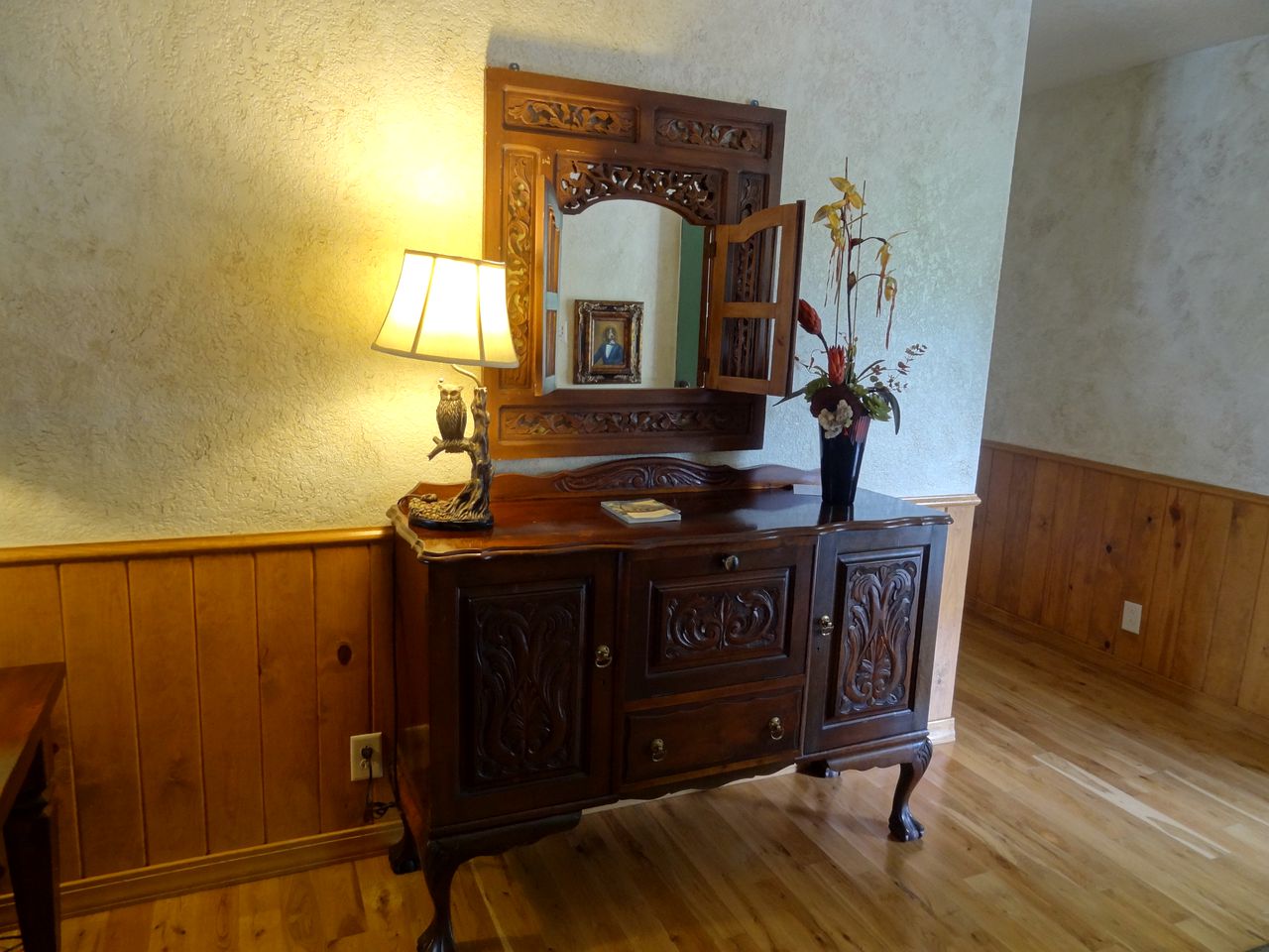 Wonderful Pet Friendly Log Cabin in Mount Ida, AR