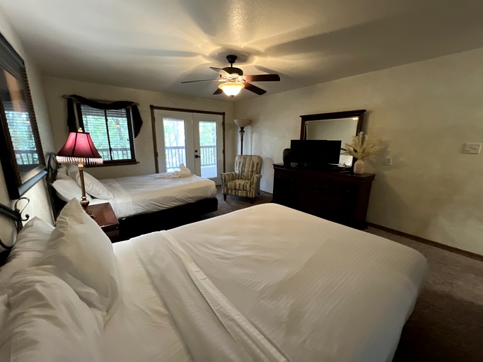 Cabins (United States of America, Mount Ida, Arkansas)