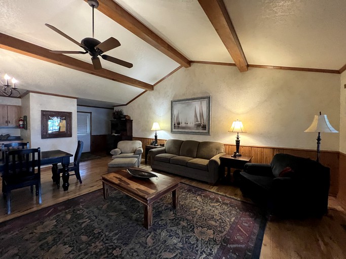 Cabins (United States of America, Mount Ida, Arkansas)