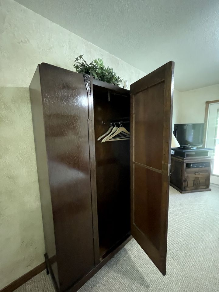 Lake Cottage with Pool and Spa Perfect for Small Groups in Mount Ida, Arkansas