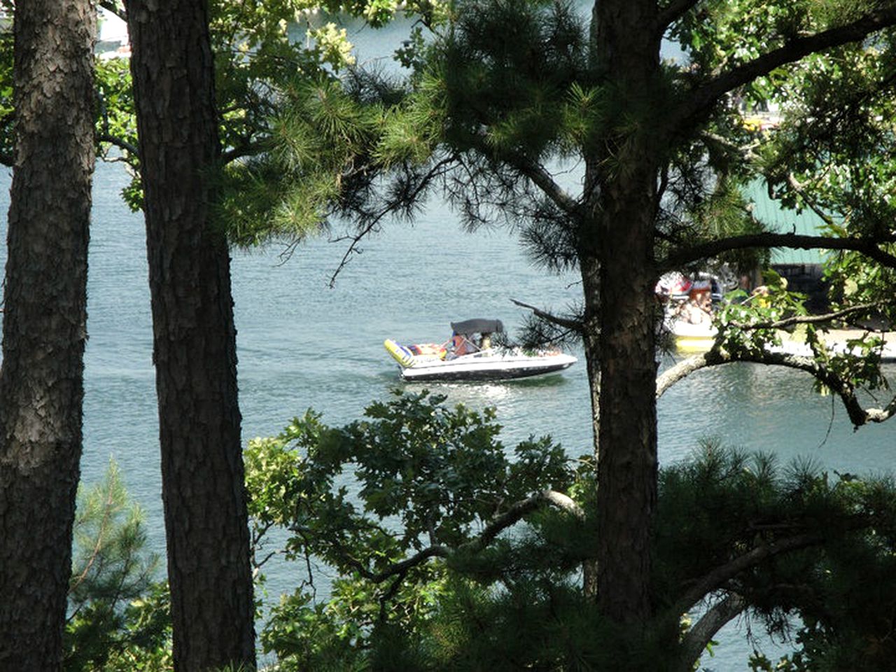 Lake Cottage with Pool and Spa Perfect for Small Groups in Mount Ida, Arkansas