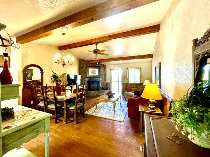 Cottages (United States of America, Mount Ida, Arkansas)