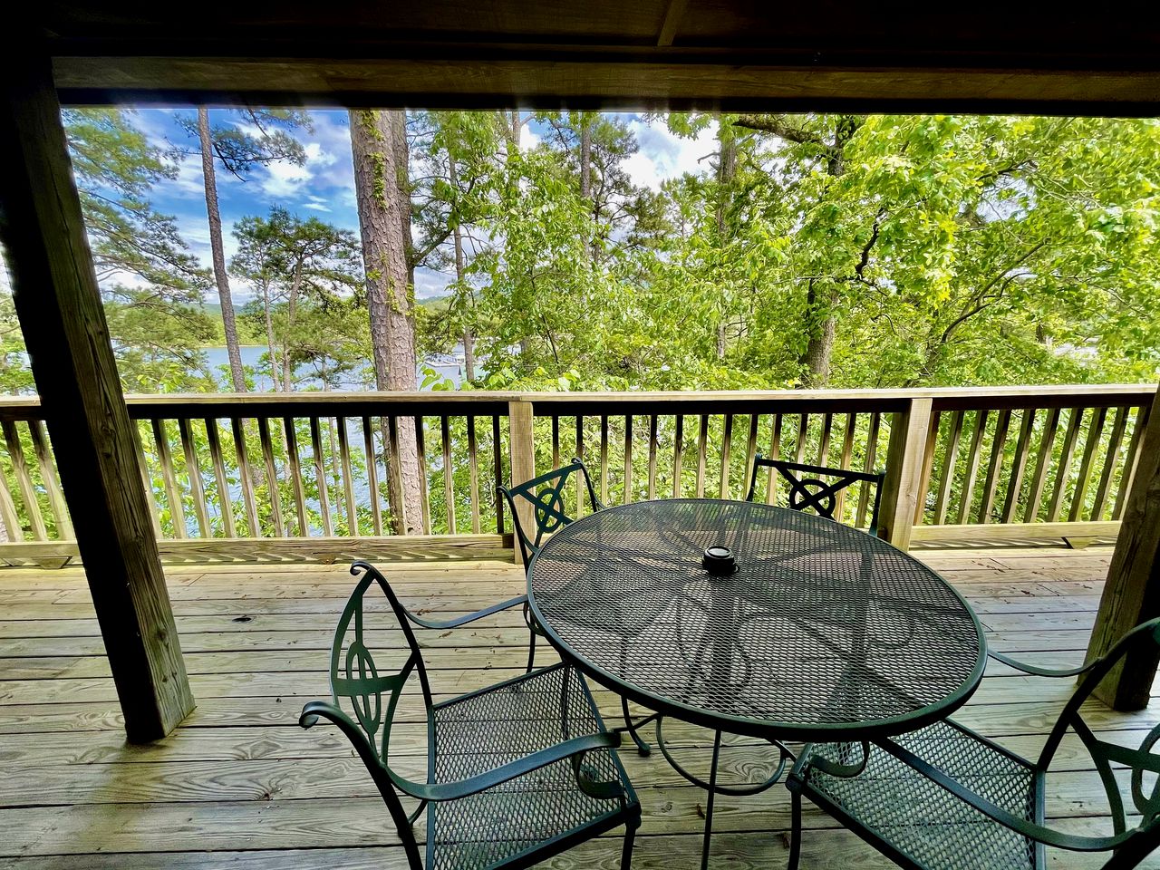 Lake Cottage with Pool and Spa Perfect for Small Groups in Mount Ida, Arkansas