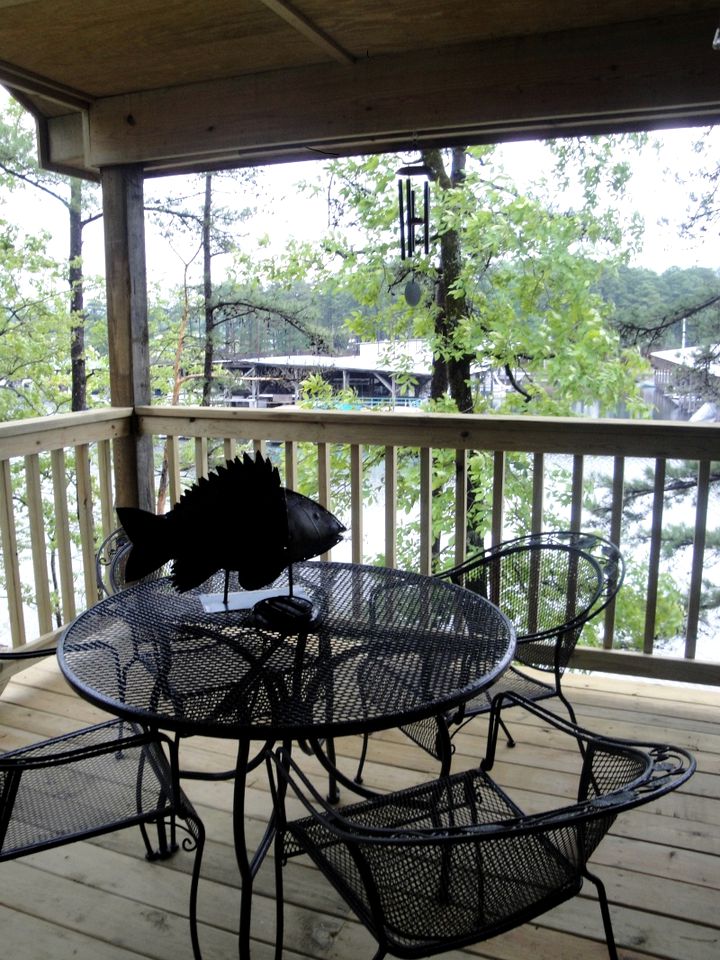 Lakefront Cottage with Spa Perfect for Water Activities in Mount Ida, Arkansas