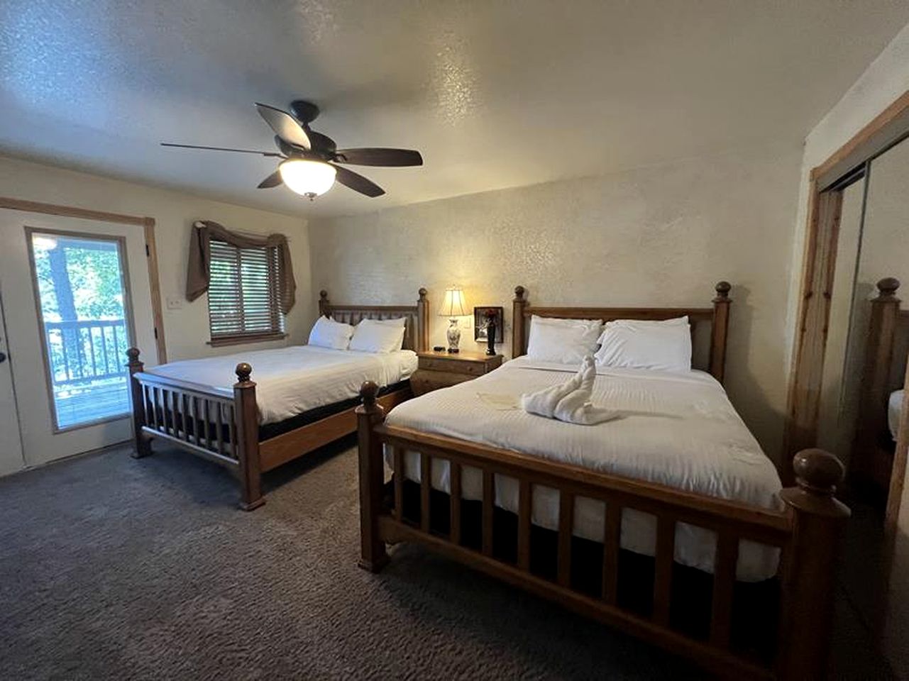 Lakefront Cottage with Spa Perfect for Water Activities in Mount Ida, Arkansas