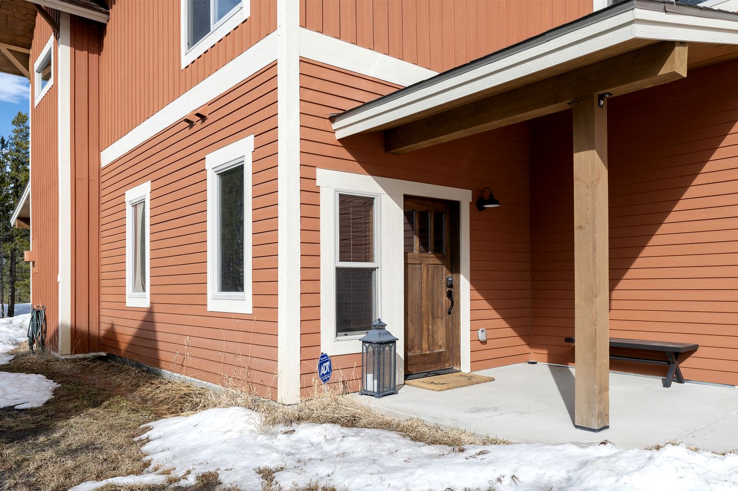 Stunning Vacation Rental with Hot Tub near Grand Park Recreation Center in Fraser, Colorado