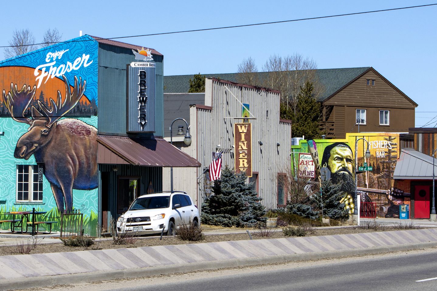 Stunning Vacation Rental with Hot Tub near Grand Park Recreation Center in Fraser, Colorado