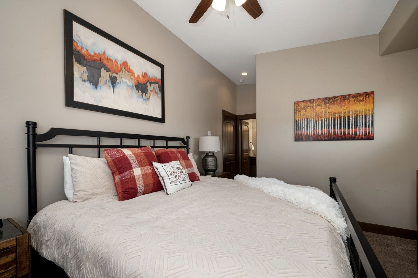 Stunning Vacation Rental with Hot Tub near Grand Park Recreation Center in Fraser, Colorado