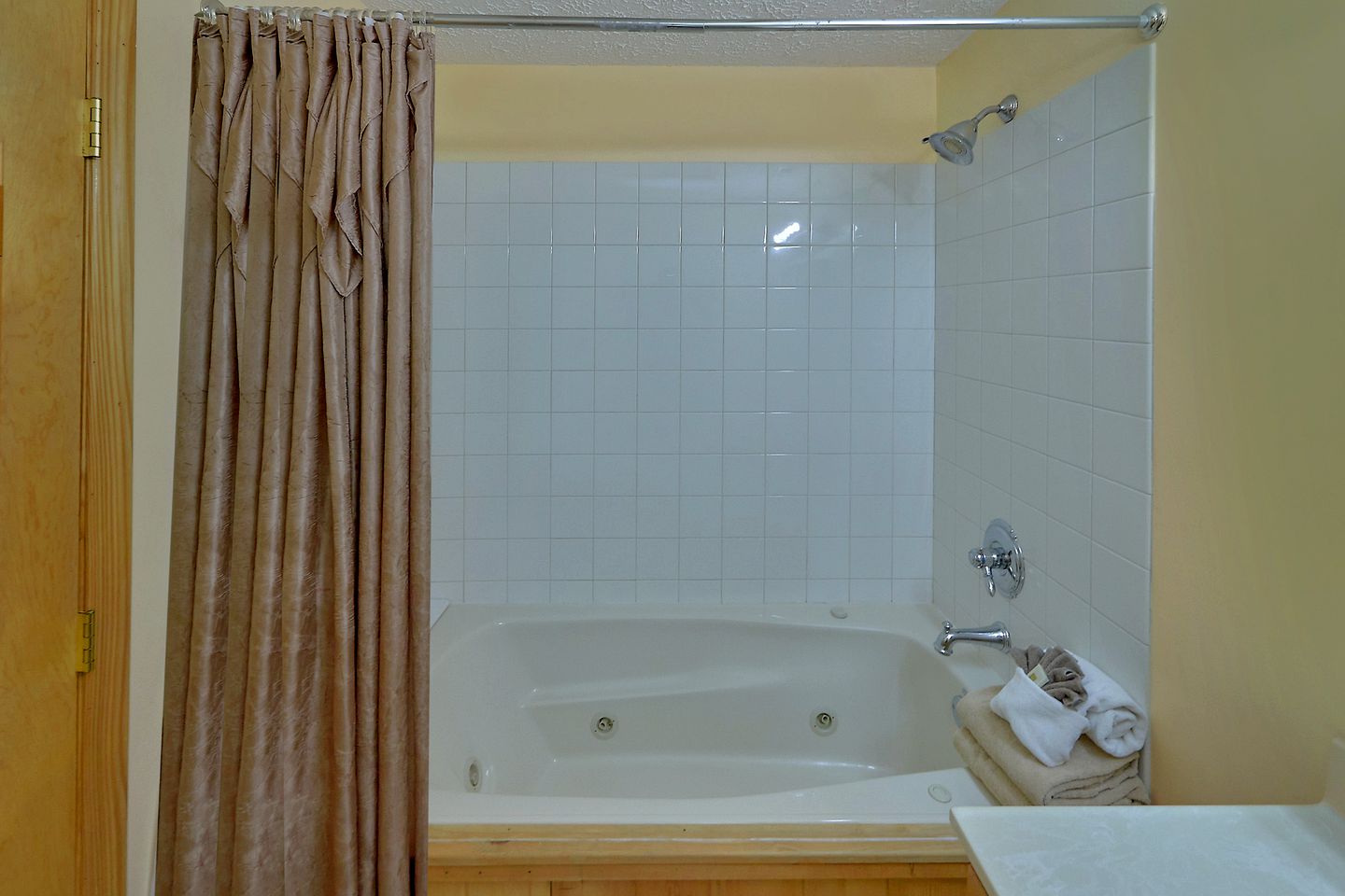 Mountain Haven Glamping near Great Smoky Mountains National Park in Gatlinburg, Tennessee