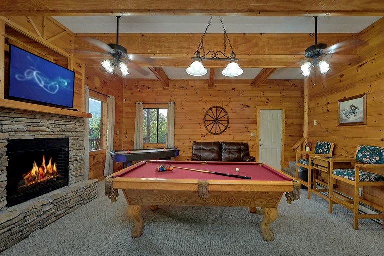 Cabins (United States of America, Gatlinburg, Tennessee)