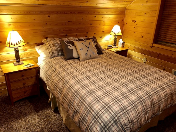 Cabins (United States of America, --, Idaho)