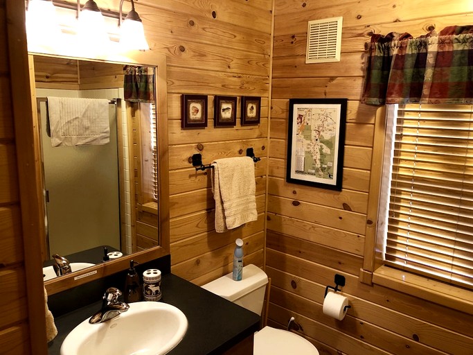 Cabins (United States of America, --, Idaho)