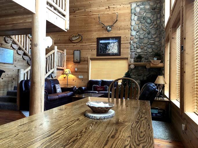 Cabins (United States of America, --, Idaho)