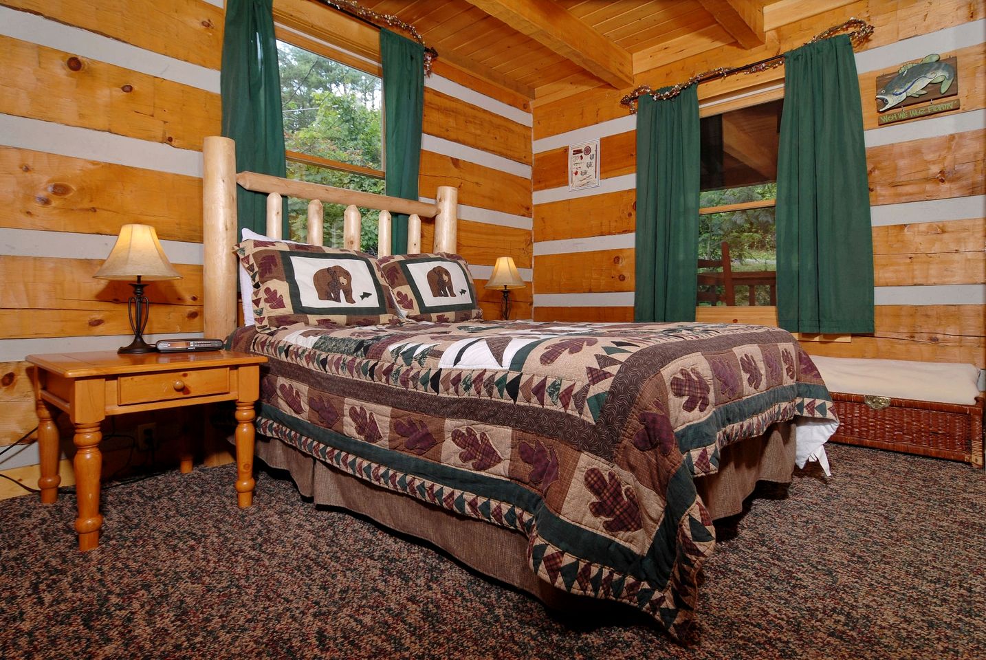 Rustic Getaway Cabin with Hot Tub, Pool Table, and PlayStation near Smokies in Gatlinburg, Tennessee
