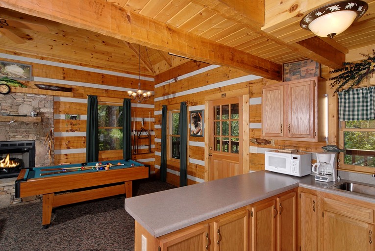 Cabins (United States of America, Gatlinburg, Tennessee)