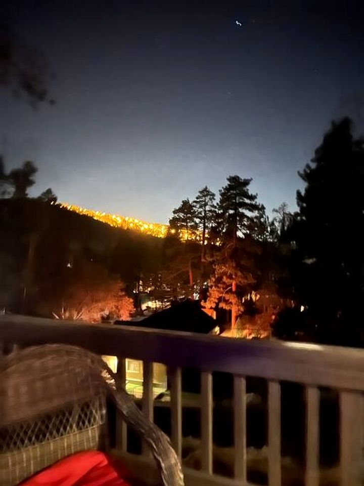 Mountain Magic: Cabin in an Unbeatable Location near Big Bear Lake