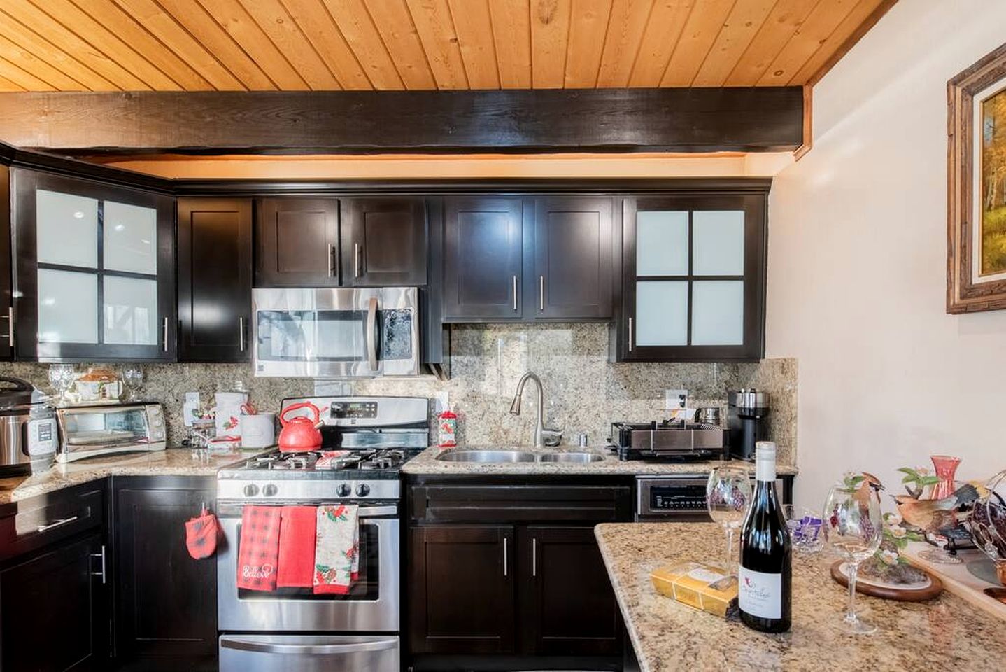 Mountain Magic: Cabin in an Unbeatable Location near Big Bear Lake