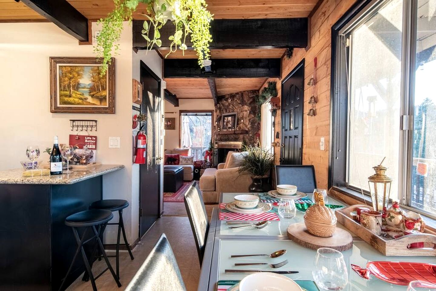 Mountain Magic: Cabin in an Unbeatable Location near Big Bear Lake