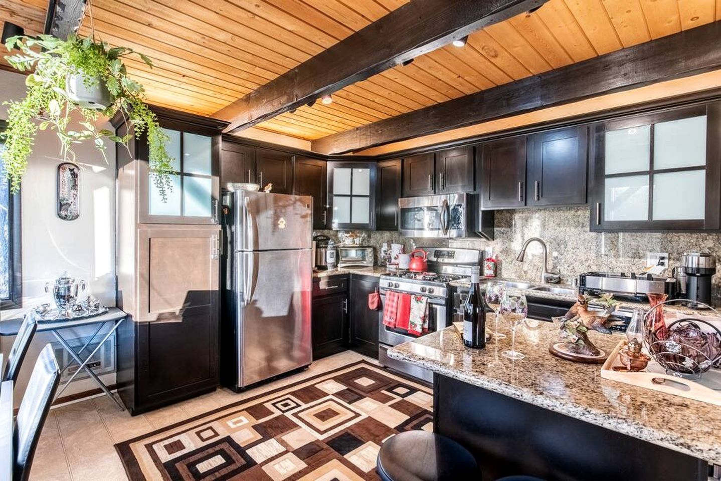 Mountain Magic: Cabin in an Unbeatable Location near Big Bear Lake