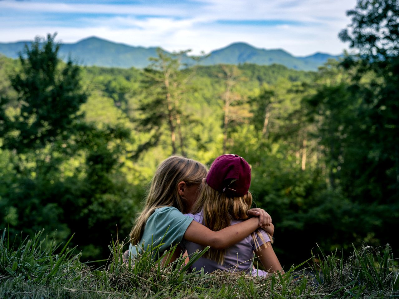 Mountain Majesty: Cabin in Bryson City with Panoramic Ridge Views