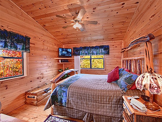 -- (United States, Gatlinburg, Tennessee)