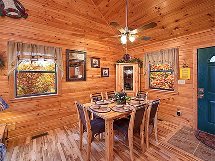 -- (United States, Gatlinburg, Tennessee)