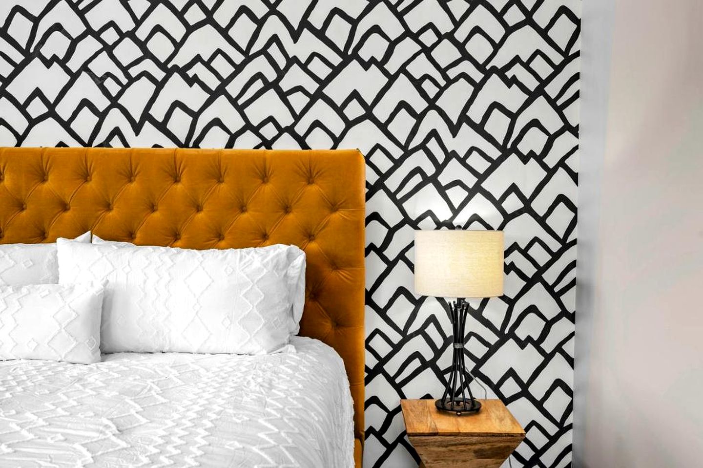 Mountain Retreat with Outdoor Pool, Jacuzzi and Views in Tennessee