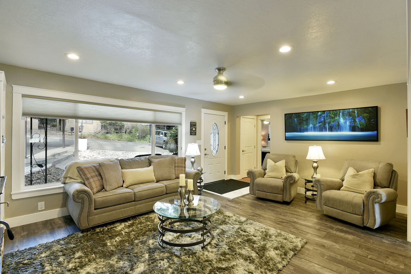 Amazing Cottage with Hot-tub in Dunsmuir, California