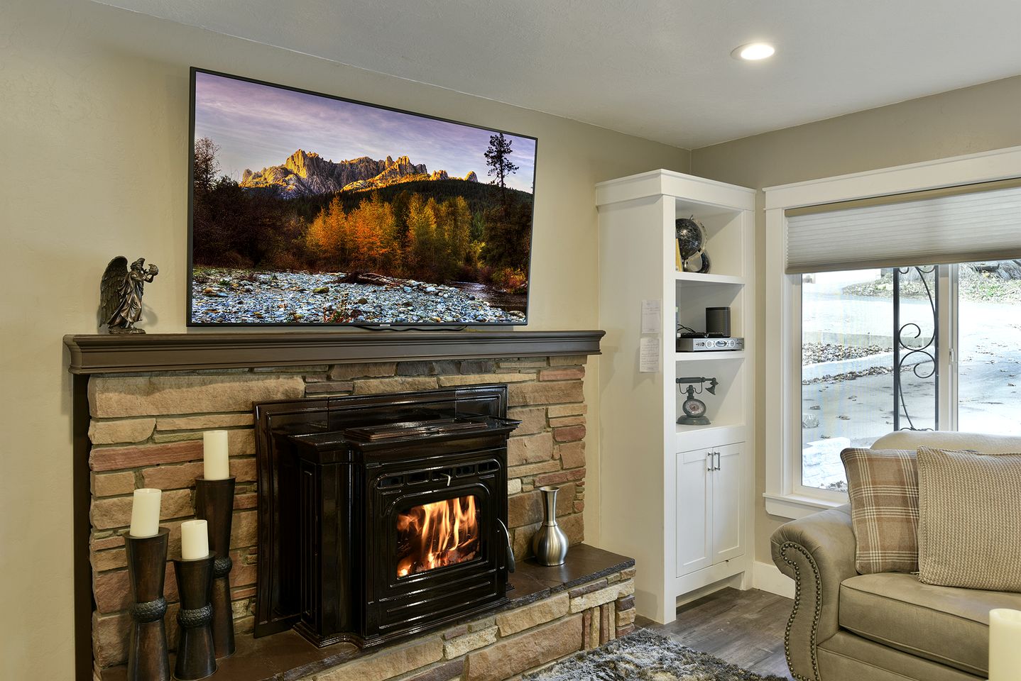 Amazing Cottage with Hot-tub in Dunsmuir, California