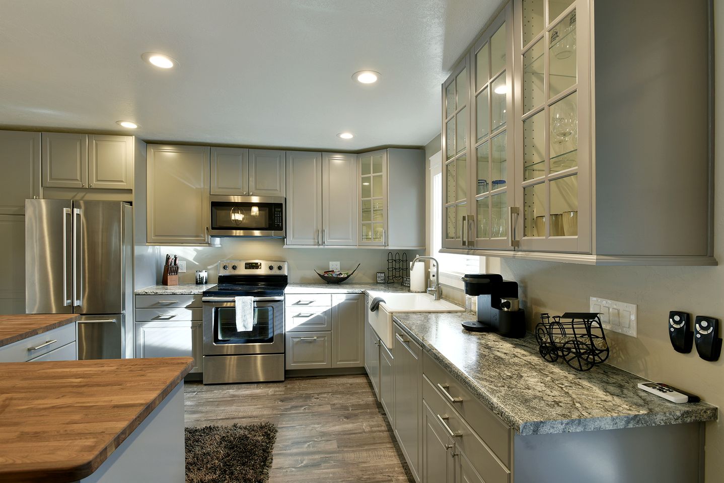 Amazing Cottage with Hot-tub in Dunsmuir, California