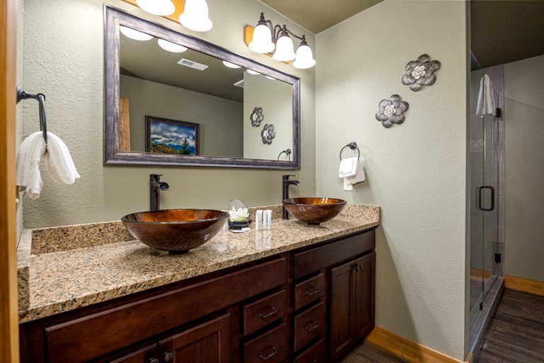 Cabins (United States of America, Gatlinburg, Tennessee)